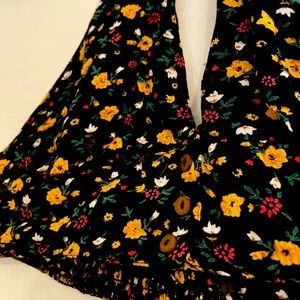 Urban Outfitters, halter crop top, size S